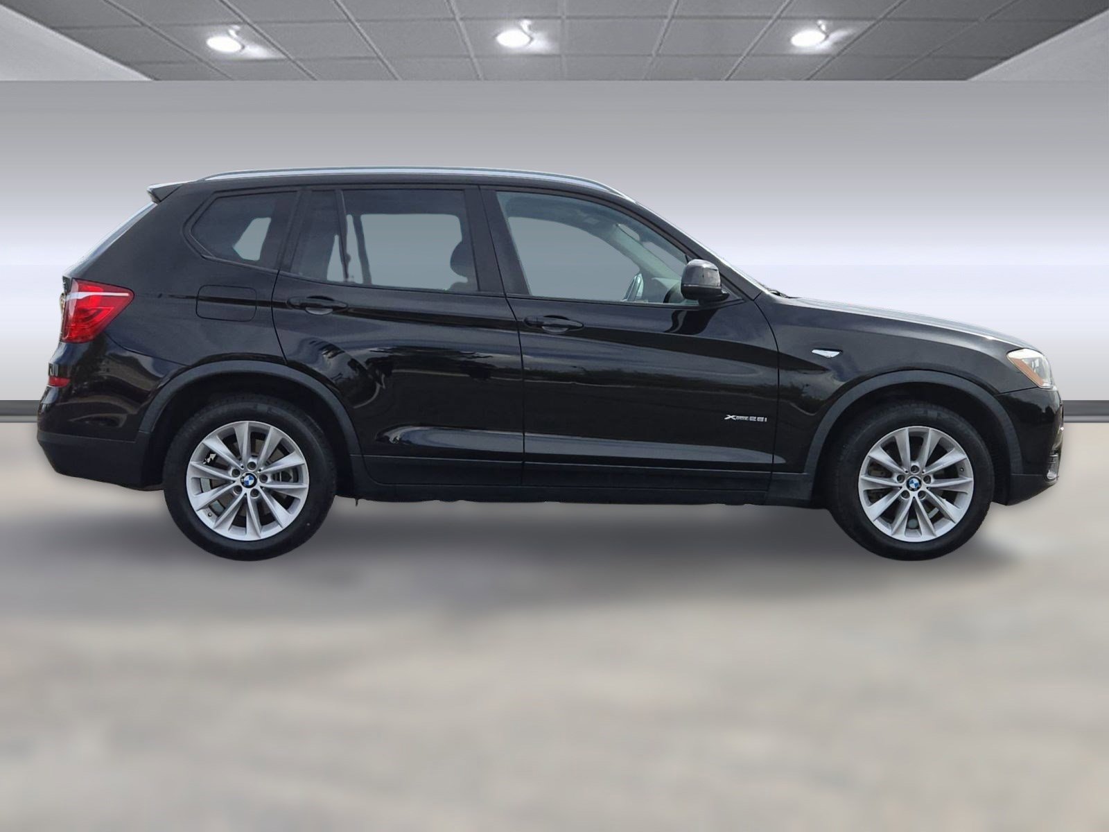 Used 2017 BMW X3 xDrive28i image 7