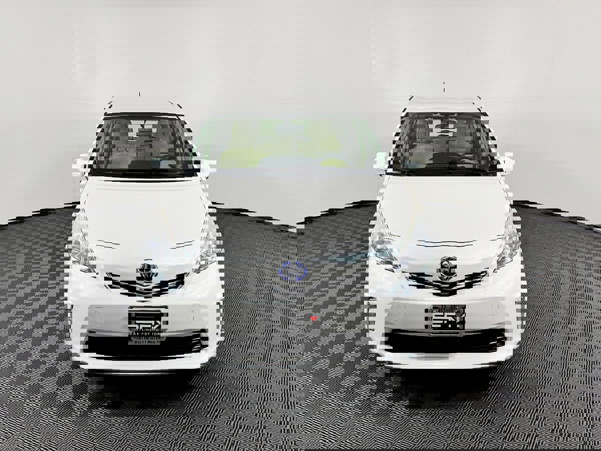 Used 2012 Toyota Prius V Three image 3