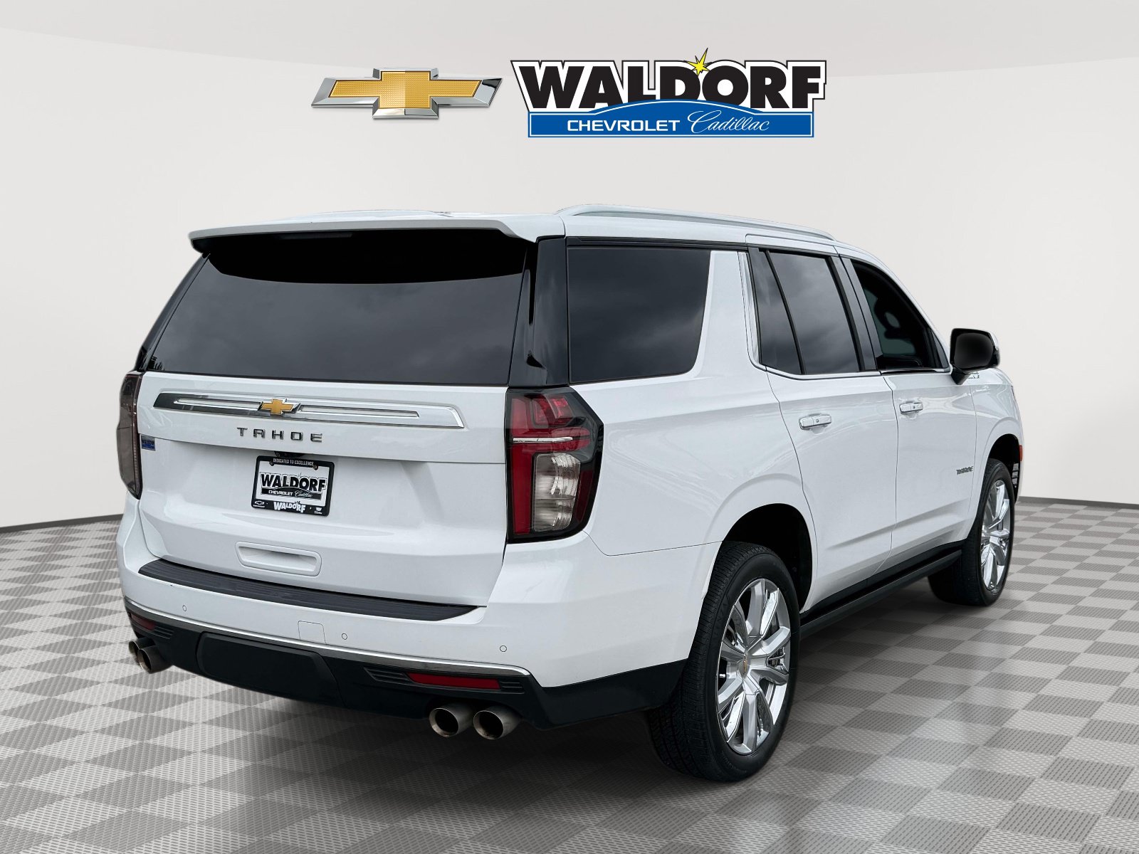 Used 2022 Chevrolet Tahoe High Country AWD/4WD image 2