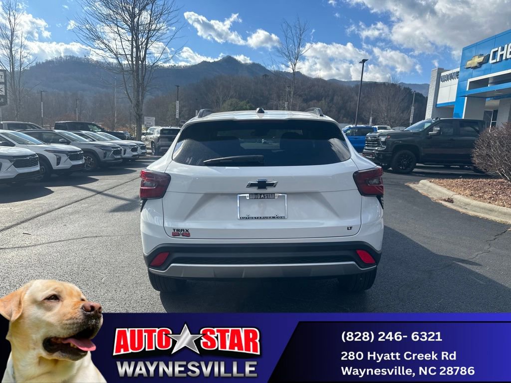 New 2025 Chevrolet Trax LT w/ LT Convenience Package image 30