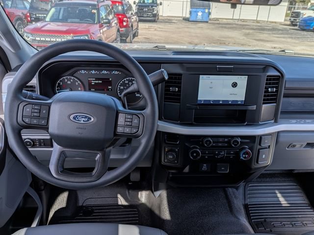 New 2026 Ford F250 XL w/ XL Chrome Package image 20