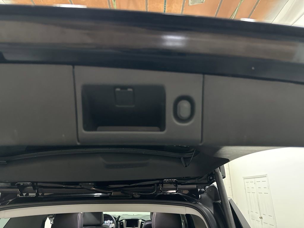 Used 2018 GMC Yukon Denali w/ Denali Ultimate Package image 18