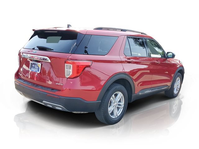 Certified 2023 Ford Explorer XLT w/ Equipment Group 202A AWD/4WD image 4