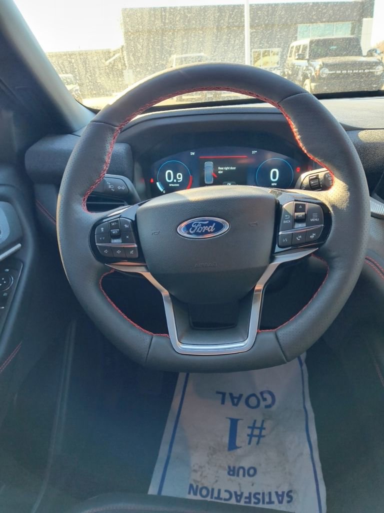 New 2026 Ford Explorer ST-Line w/ ST-Line Street Pack AWD/4WD image 24