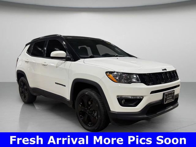 Used 2018 Jeep Compass Latitude w/ Popular Equipment Group image 1