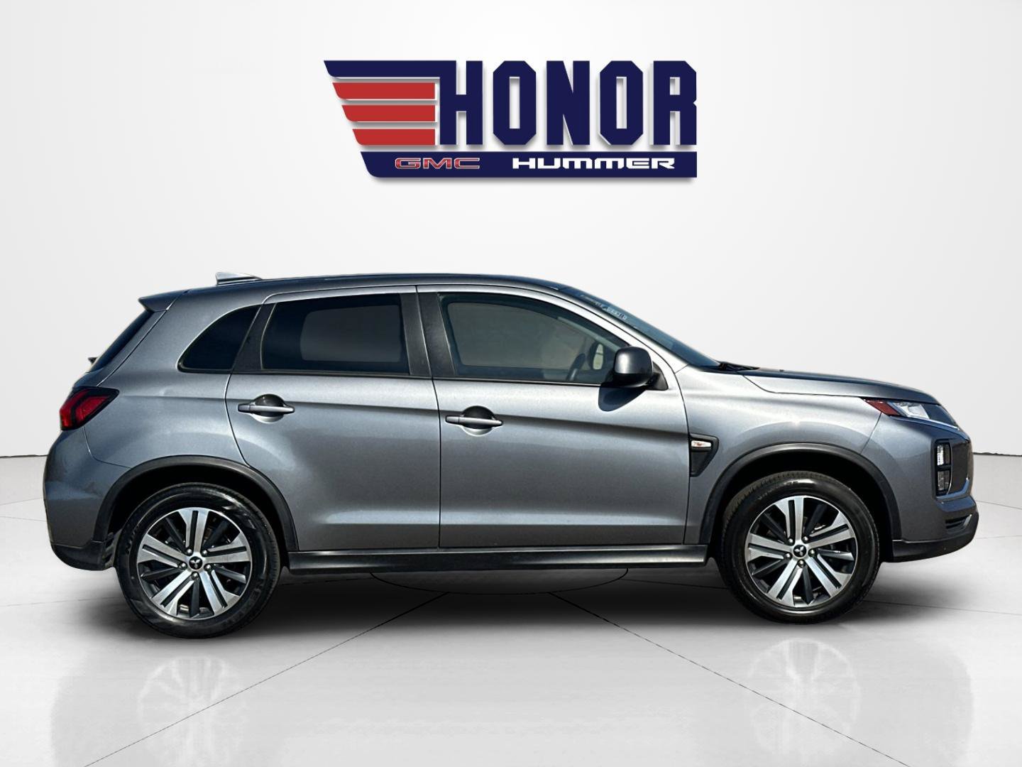 Used 2025 Mitsubishi Outlander Sport AWD image 3