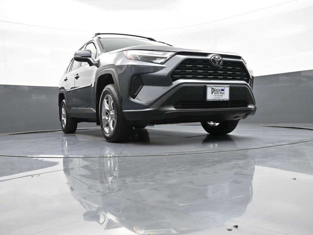 Used 2023 Toyota RAV4 XLE AWD/4WD image 26