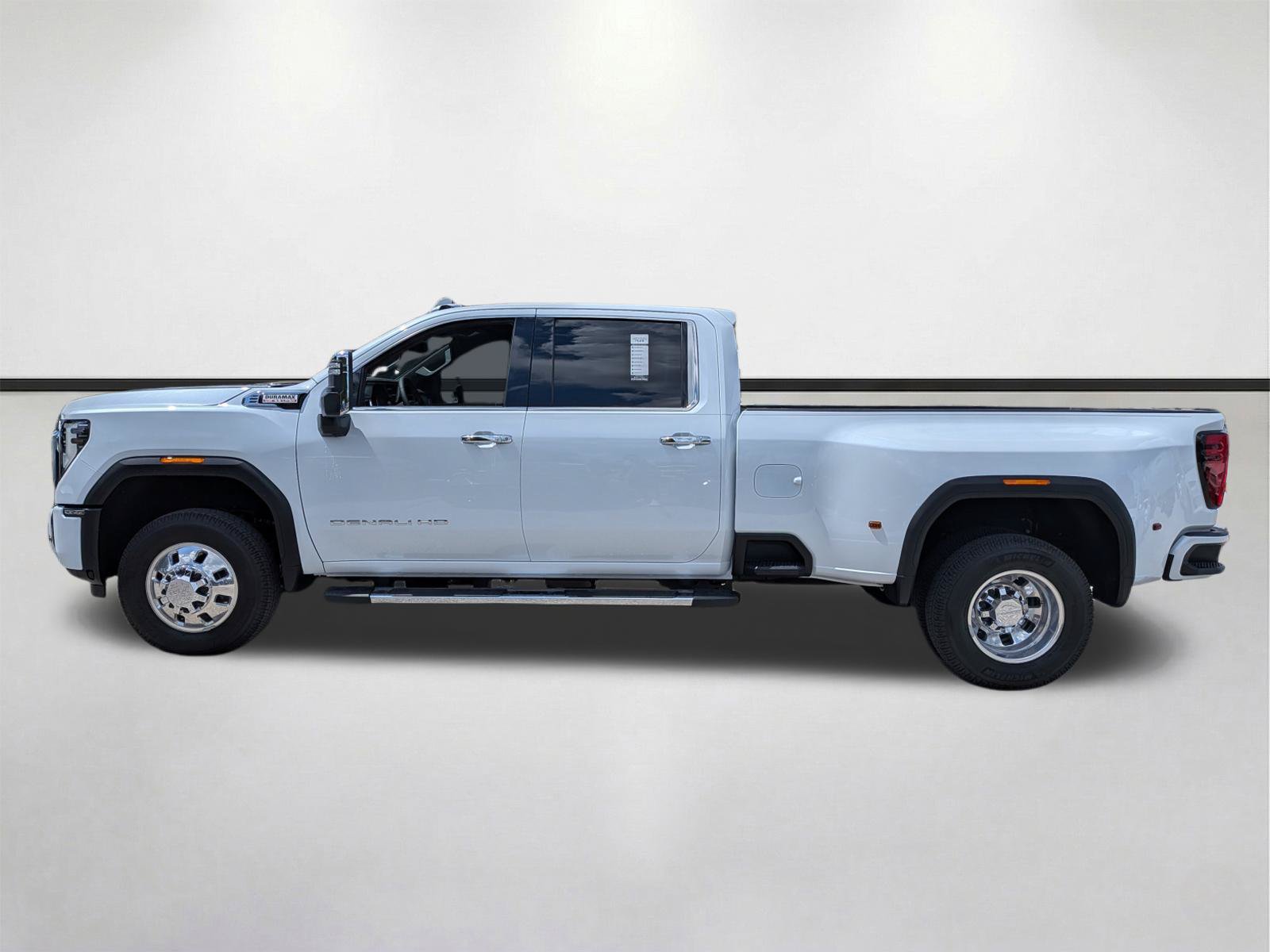 Used 2026 GMC Sierra 3500 Denali AWD/4WD image 7