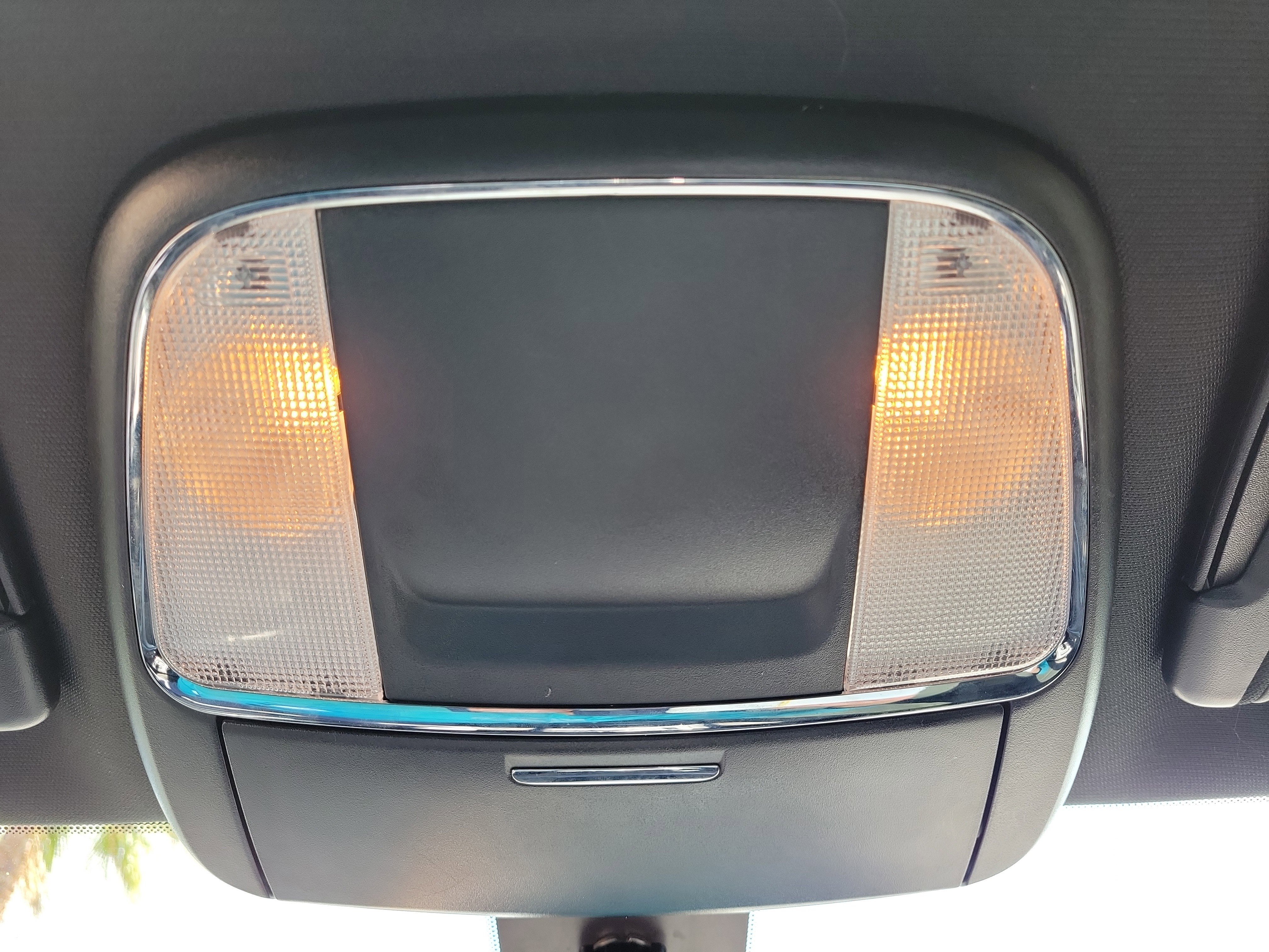 Used 2022 Dodge Charger SXT w/ Blacktop Package image 28