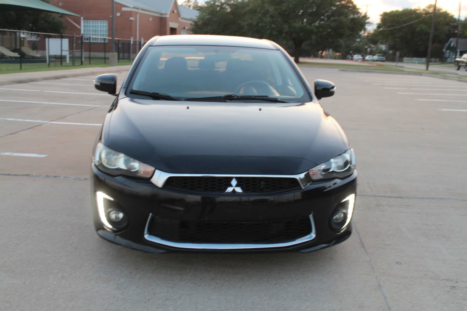 Used 2016 Mitsubishi Lancer ES image 3