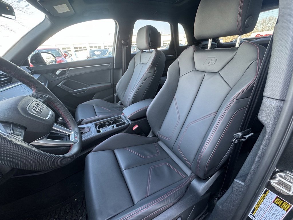 Certified 2025 Audi Q3 2.0T Premium Plus w/ Premium Plus Package image 10