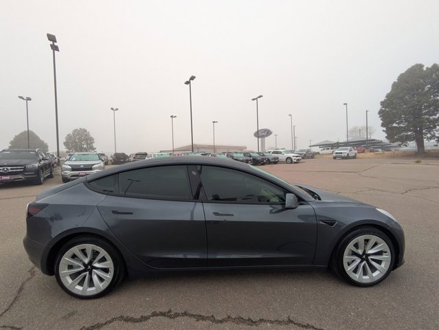 Used 2022 Tesla Model 3 Long Range AWD/4WD video 4