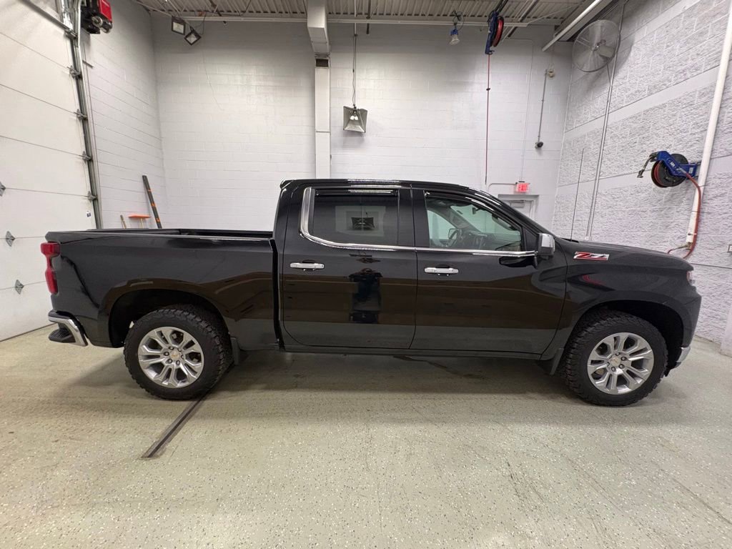 Used 2021 Chevrolet Silverado 1500 LTZ AWD/4WD image 3