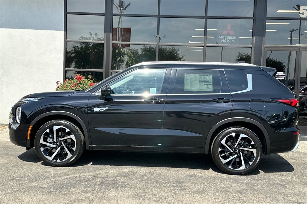 New 2025 Mitsubishi Outlander SEL image 8