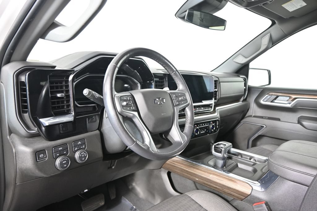 Used 2023 Chevrolet Silverado 1500 RST w/ Rally Edition AWD/4WD image 22