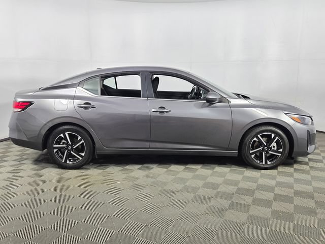 Used 2024 Nissan Sentra SV FWD image 10