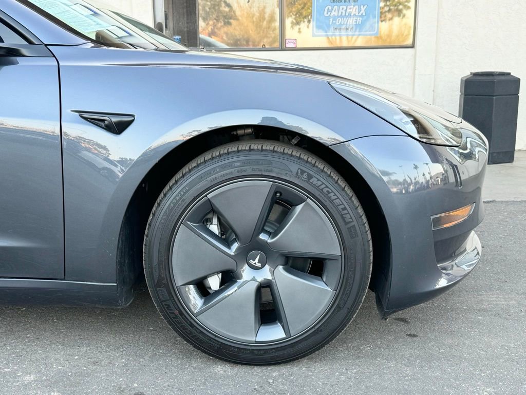 Used 2023 Tesla Model 3 Standard Range RWD image 2