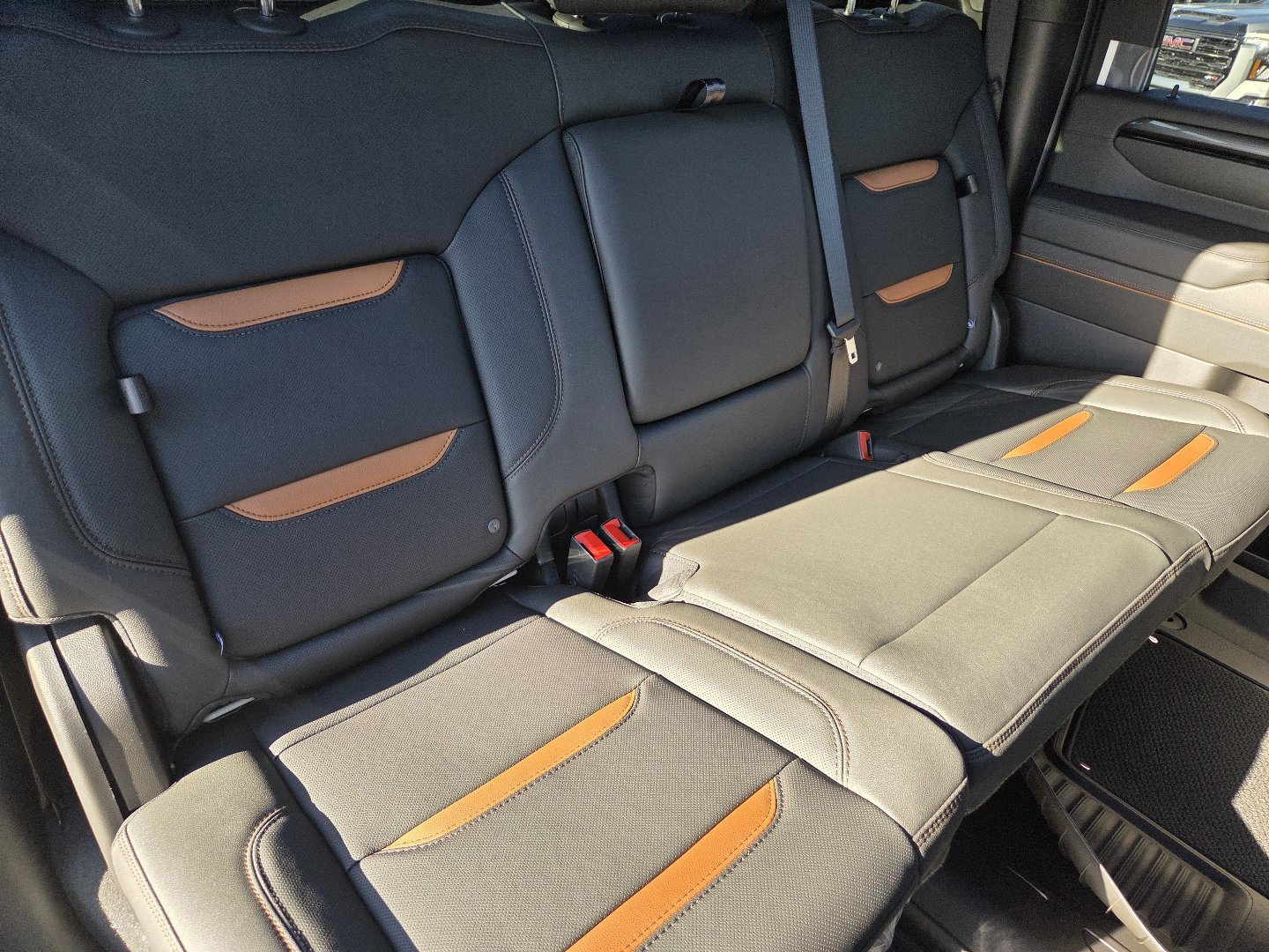 New 2026 GMC Sierra 2500 AT4 w/ AT4 Premium Plus Package AWD/4WD image 26