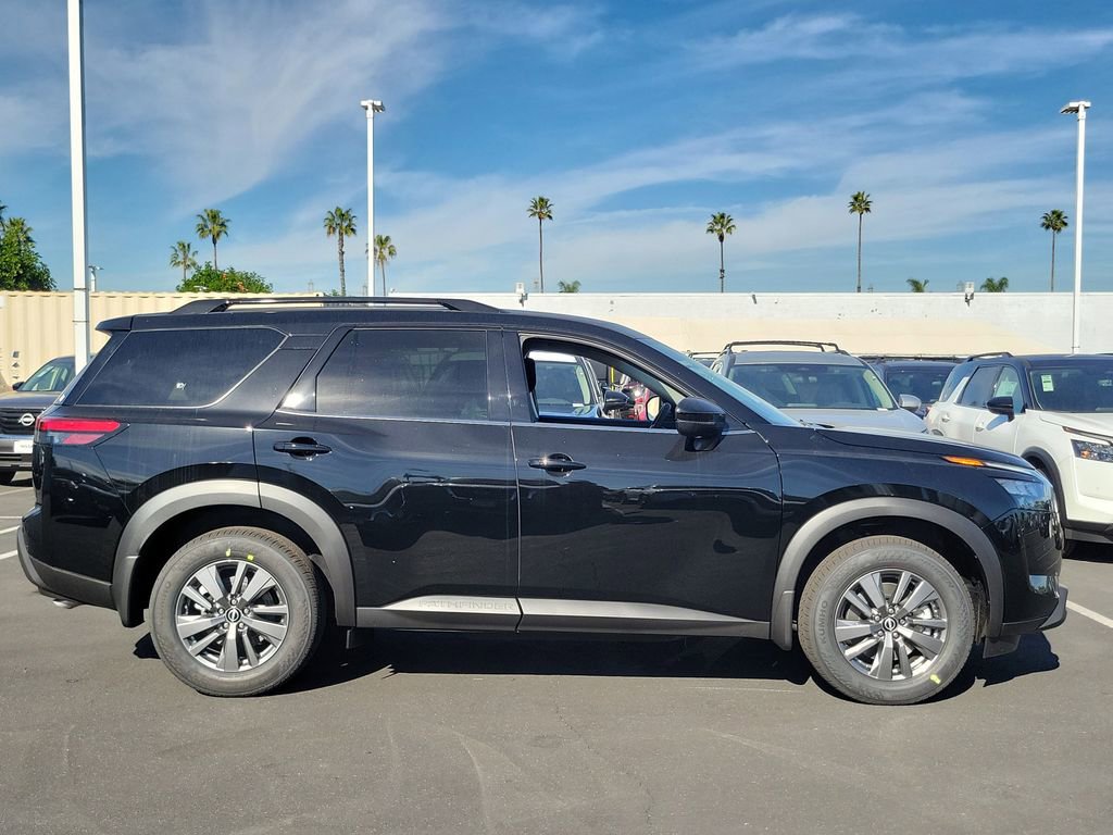 New 2025 Nissan Pathfinder SL AWD/4WD image 21