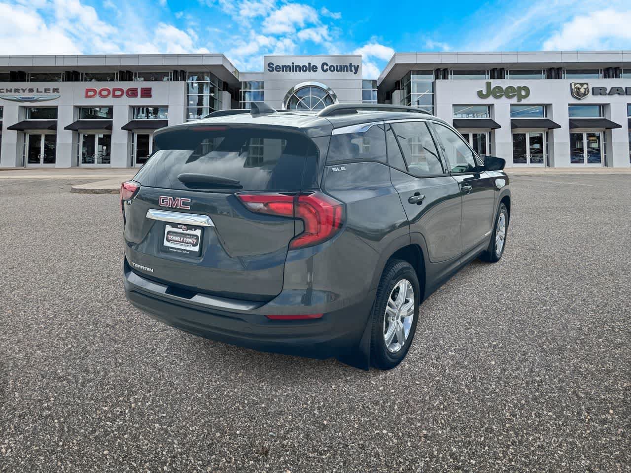 Used 2018 GMC Terrain SLE FWD image 8
