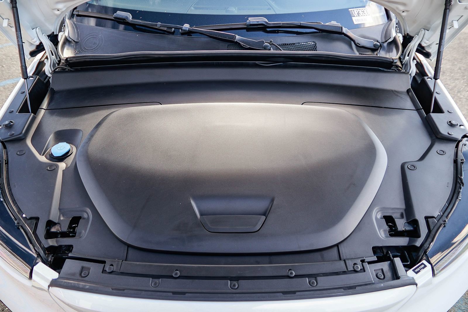 Used 2023 Volvo C40 P8 Recharge Plus image 31