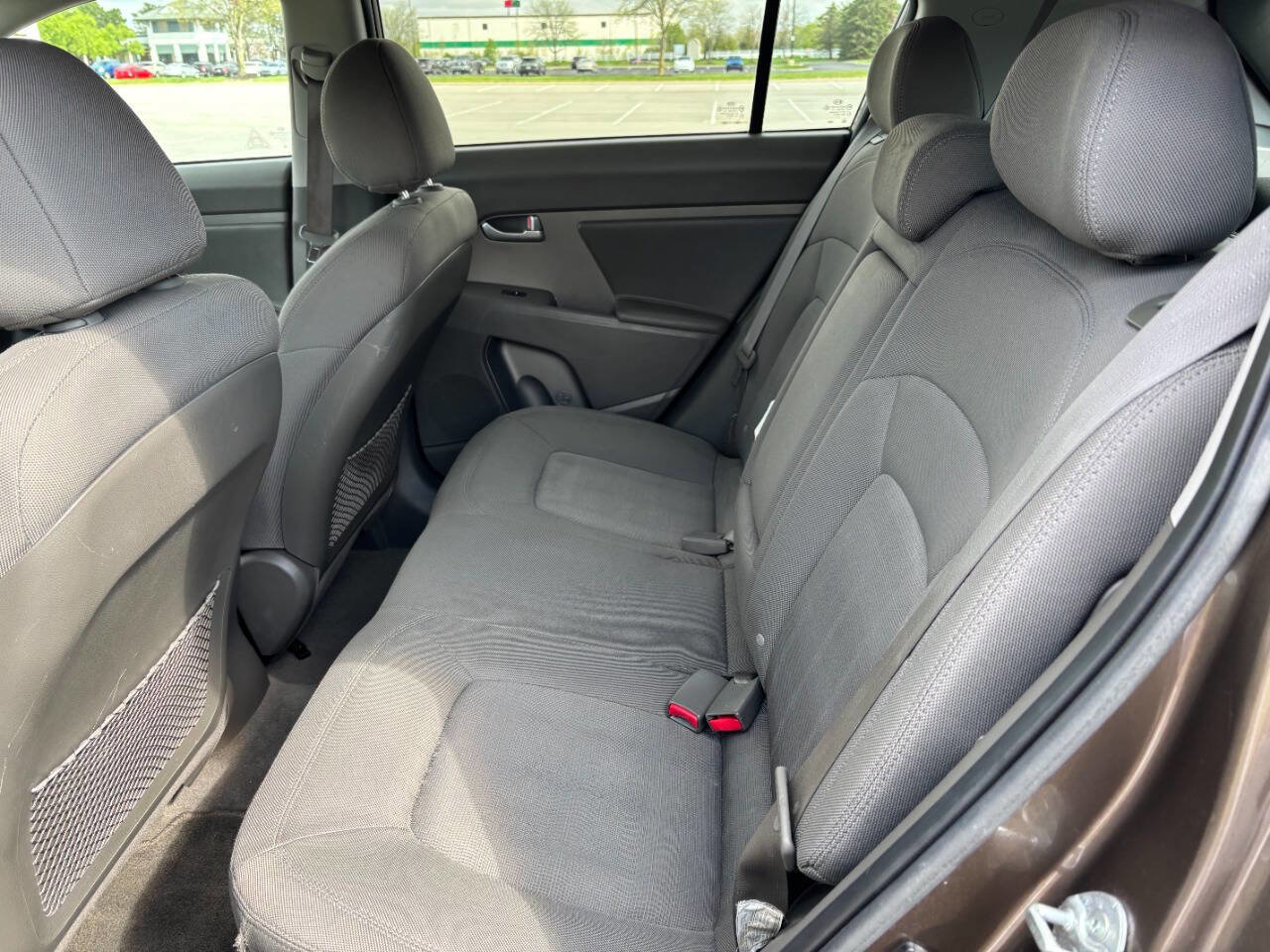 Used 2011 Kia Sportage LX w/ Convenience Pkg FWD image 10