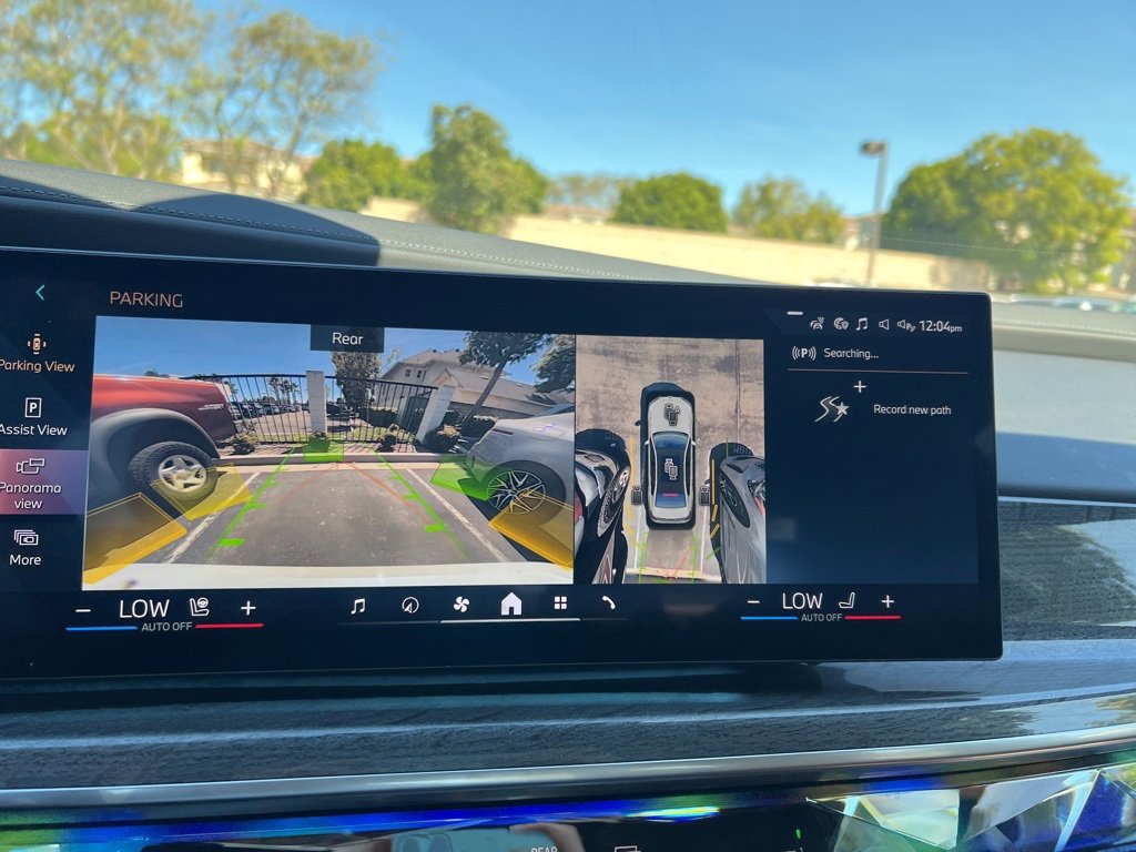 Used 2023 BMW 760i xDrive image 20