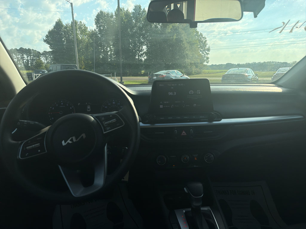 Used 2023 Kia Forte LXS FWD image 8