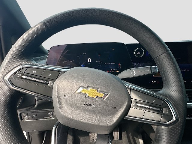 Used 2025 Chevrolet Equinox EV LT FWD image 14