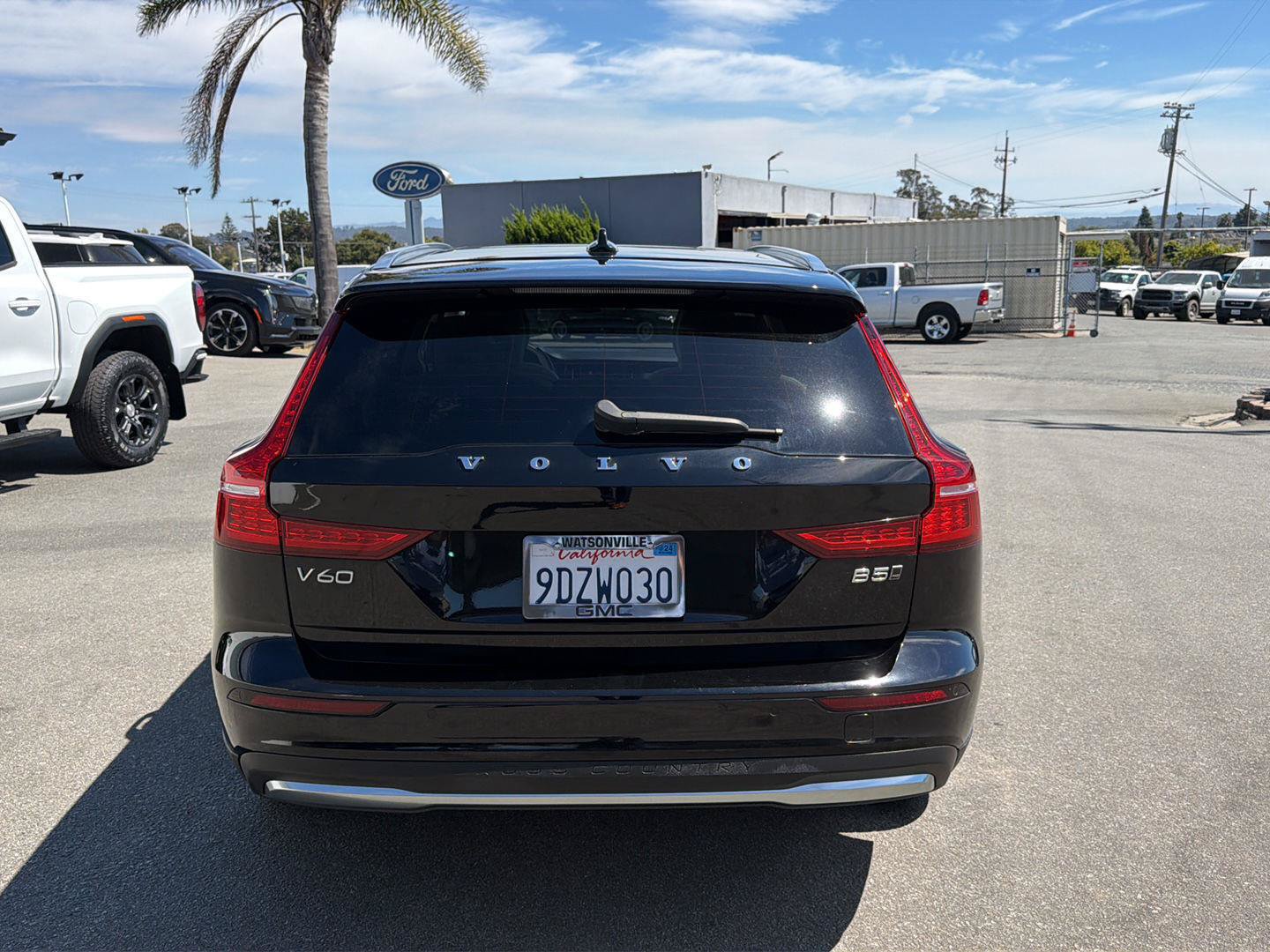 Used 2023 Volvo V60 B5 Cross Country Plus AWD/4WD image 5