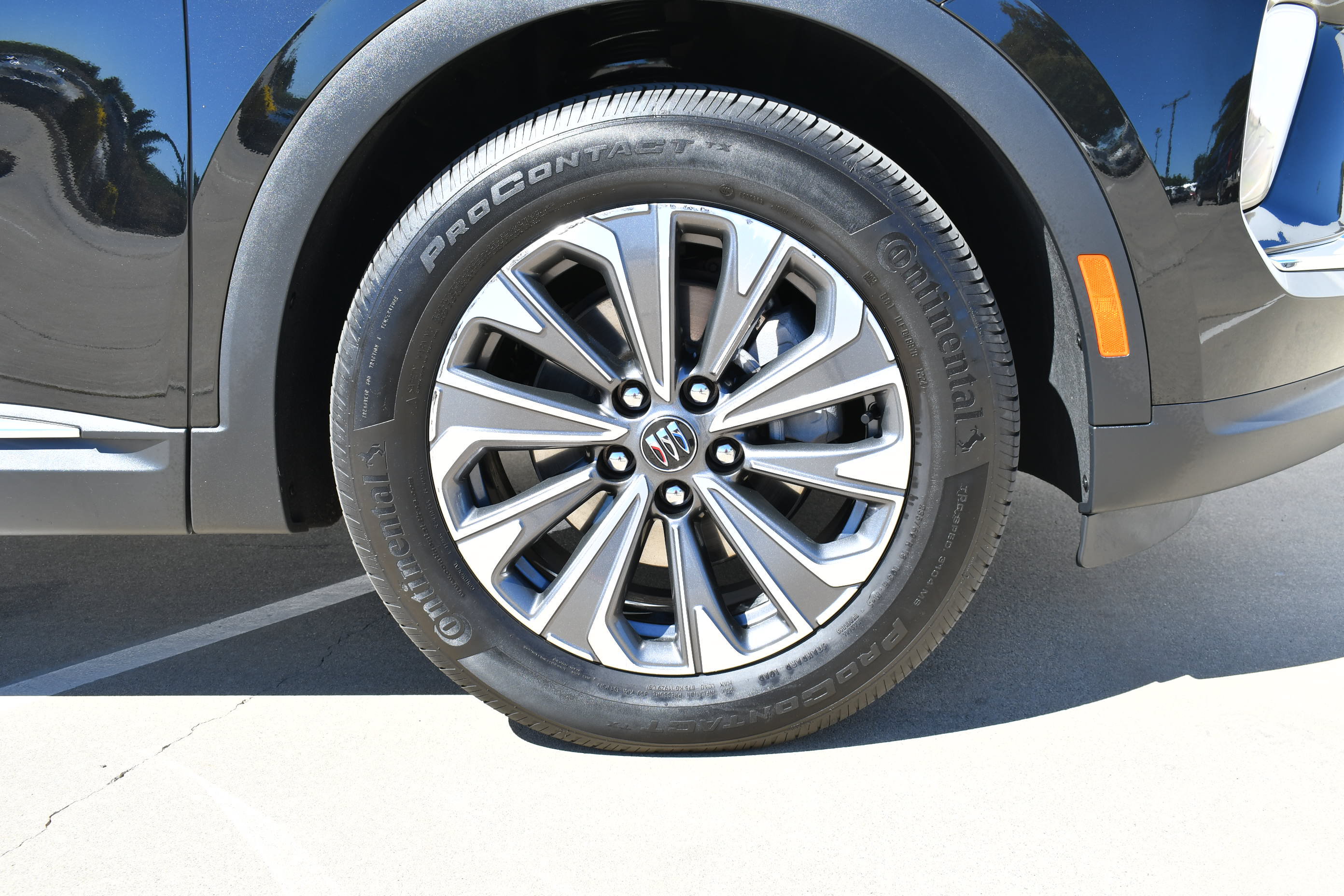 Used 2024 Buick Envision Preferred AWD/4WD image 4