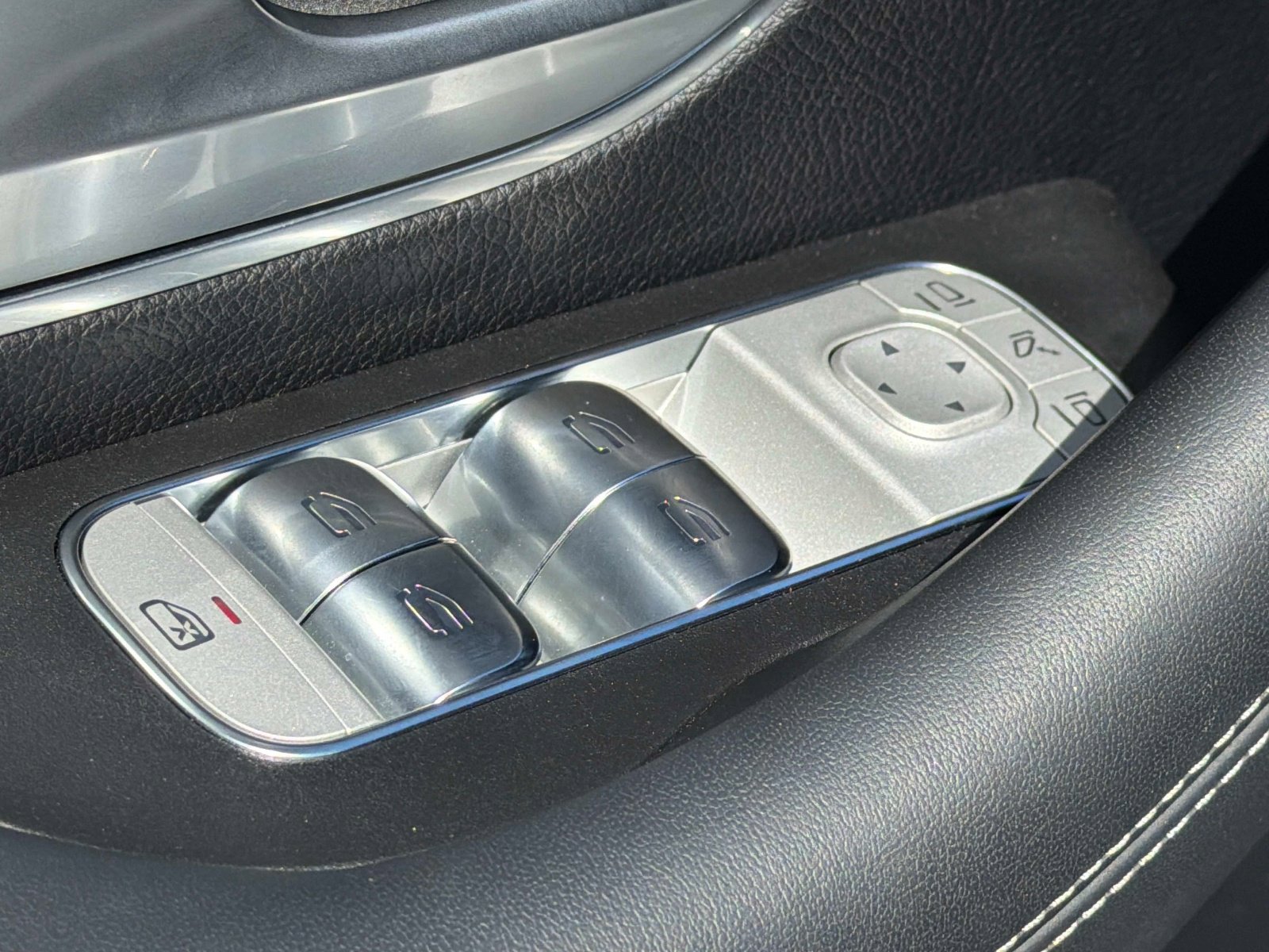 Used 2025 Mercedes-Benz GLE 53 AMG 4MATIC Coupe image 40