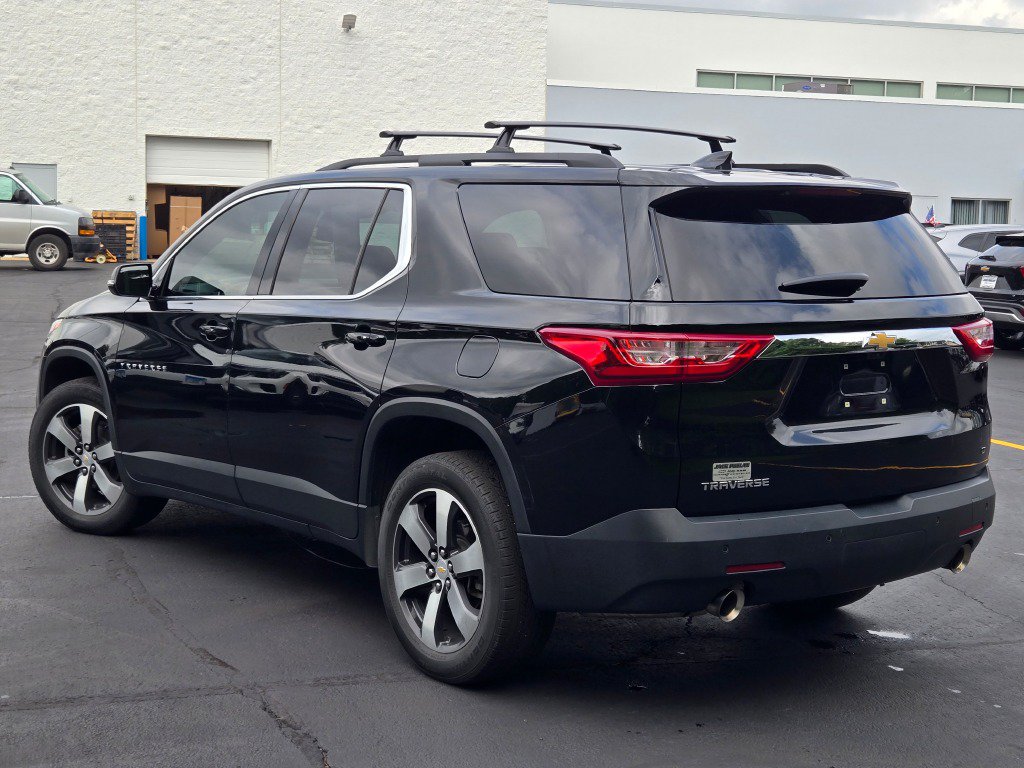 Certified 2019 Chevrolet Traverse LT w/ LT Premium Package FWD image 16