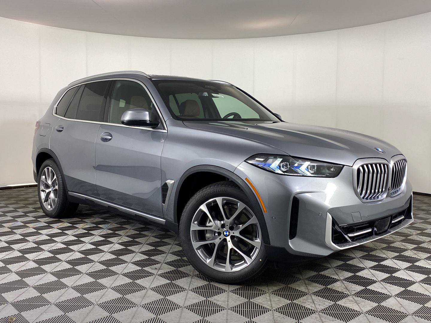 New 2026 BMW X5 xDrive40i AWD/4WD image 14