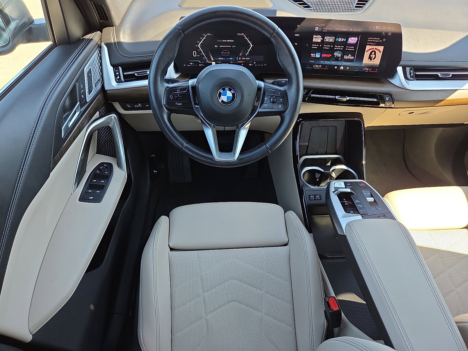 Used 2024 BMW X1 xDrive28i w/ Premium Package image 11