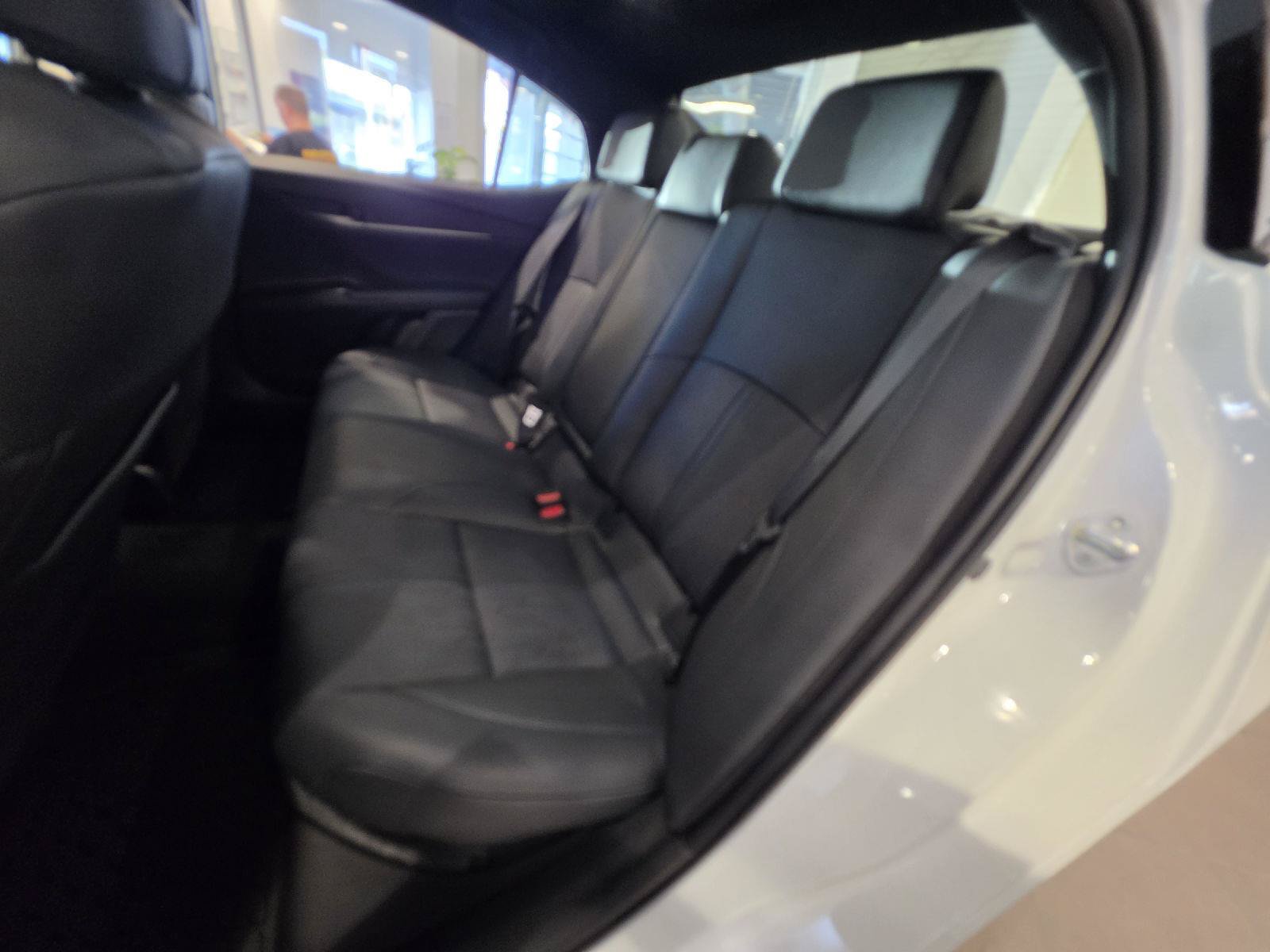 Used 2025 Toyota Camry XSE w/ Premium Package AWD/4WD image 13