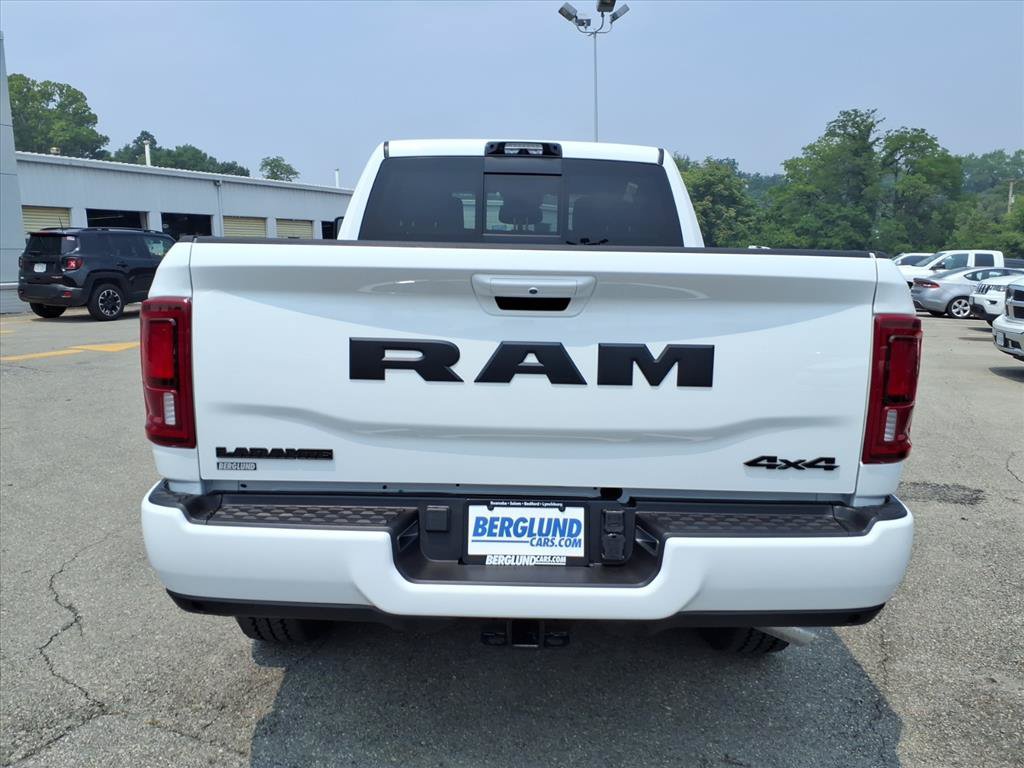 New 2026 RAM 2500 Laramie AWD/4WD image 5