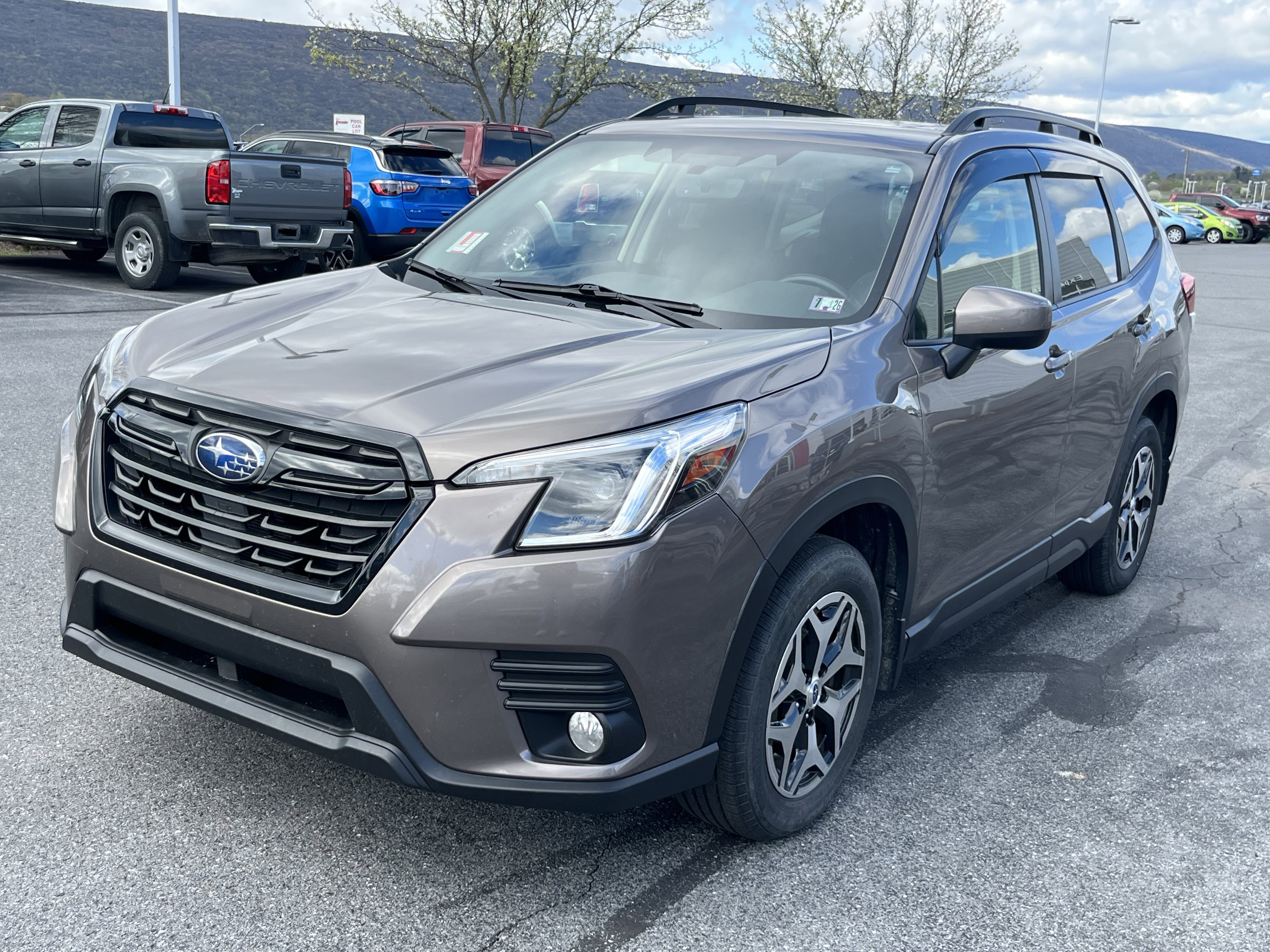 Used 2022 Subaru Forester Premium w/ Popular Package #1 image 12