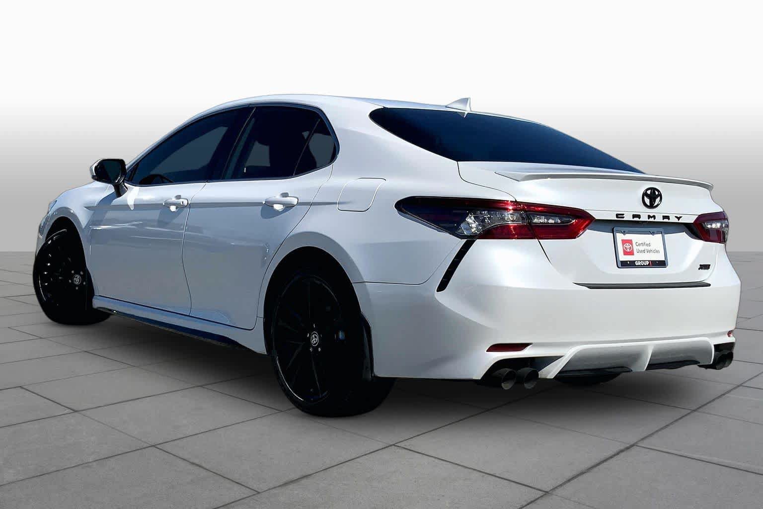 Used 2024 Toyota Camry XSE FWD image 12