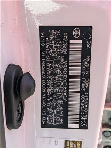 Used 2016 Toyota Prius Four w/ Advanced Technology Package FWD image 17