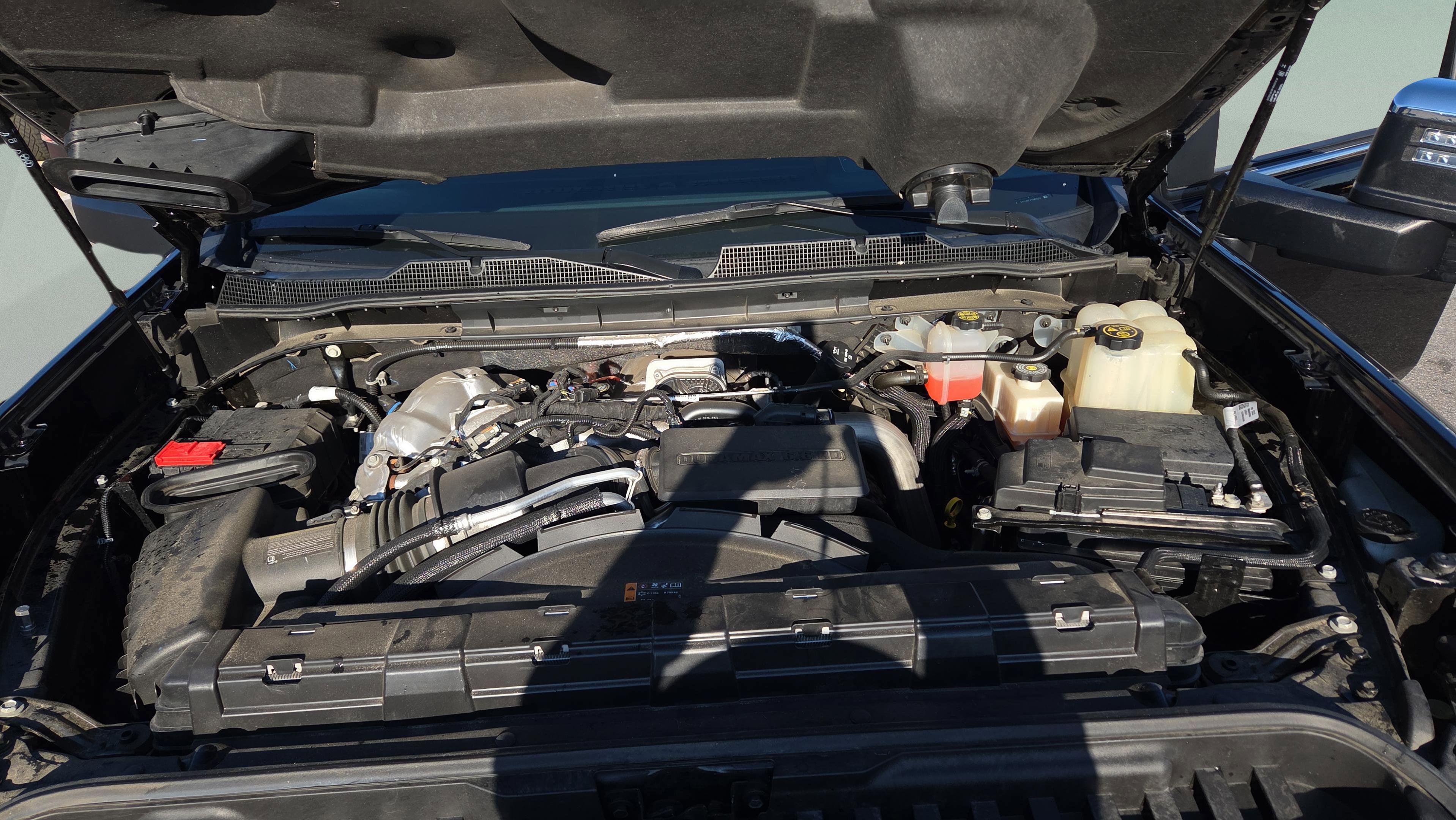 Used 2024 Chevrolet Silverado 2500 LTZ w/ LTZ Premium Package image 20