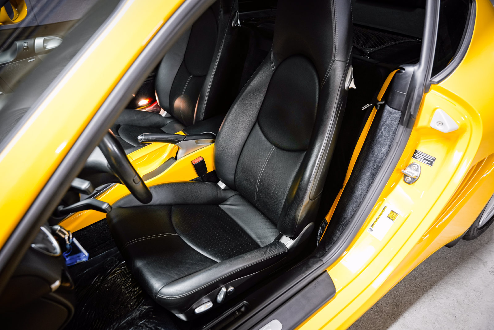 Used 2011 Porsche Cayman S RWD image 19