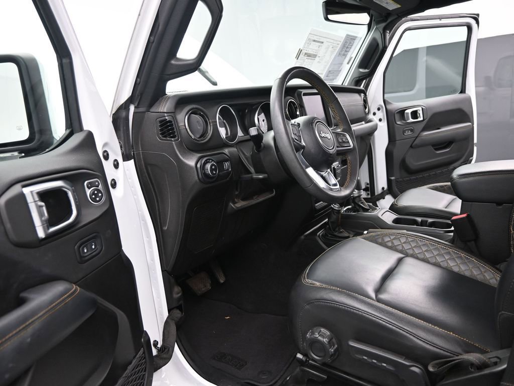 Used 2023 Jeep Gladiator Overland image 9