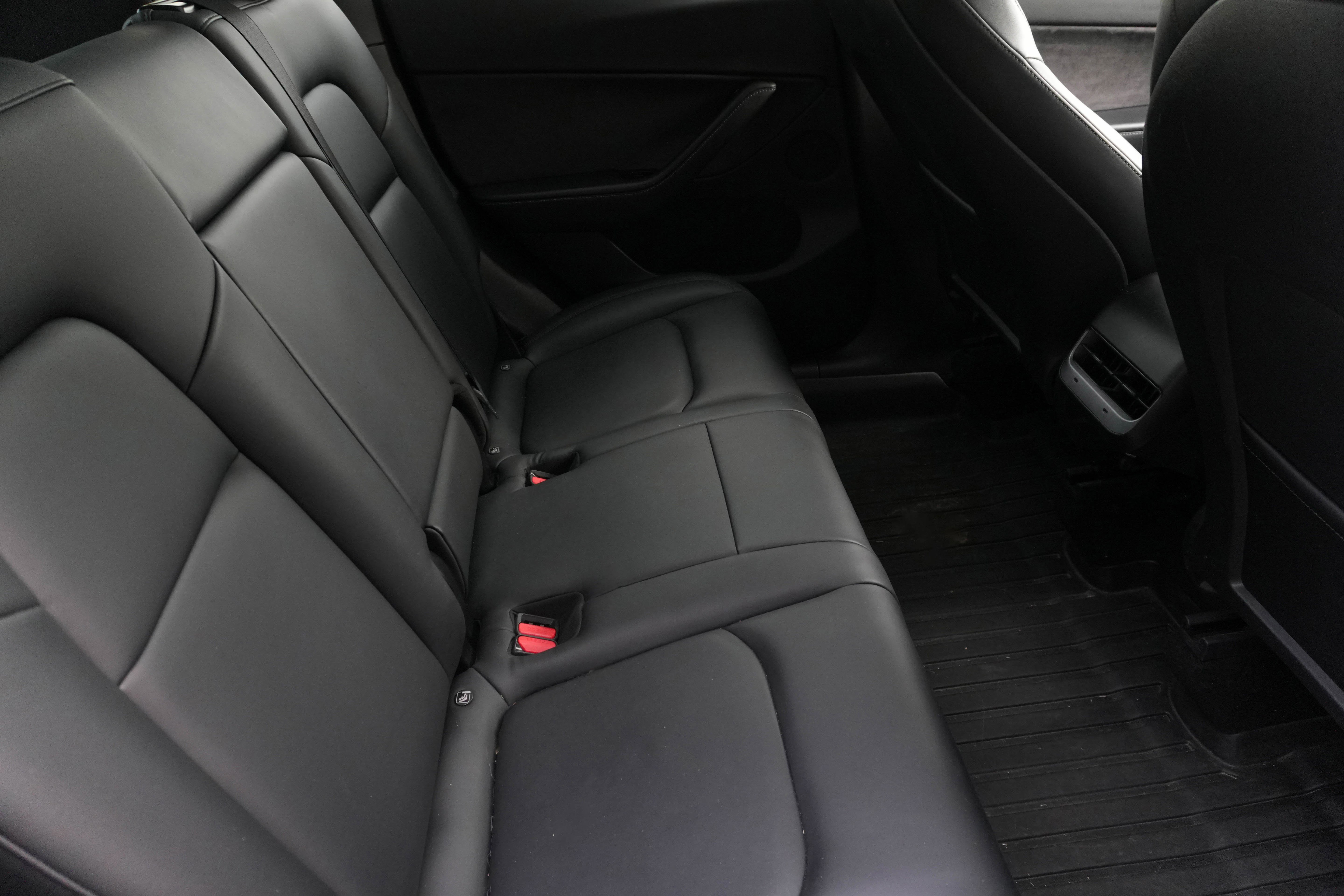 Used 2021 Tesla Model Y Long Range image 31