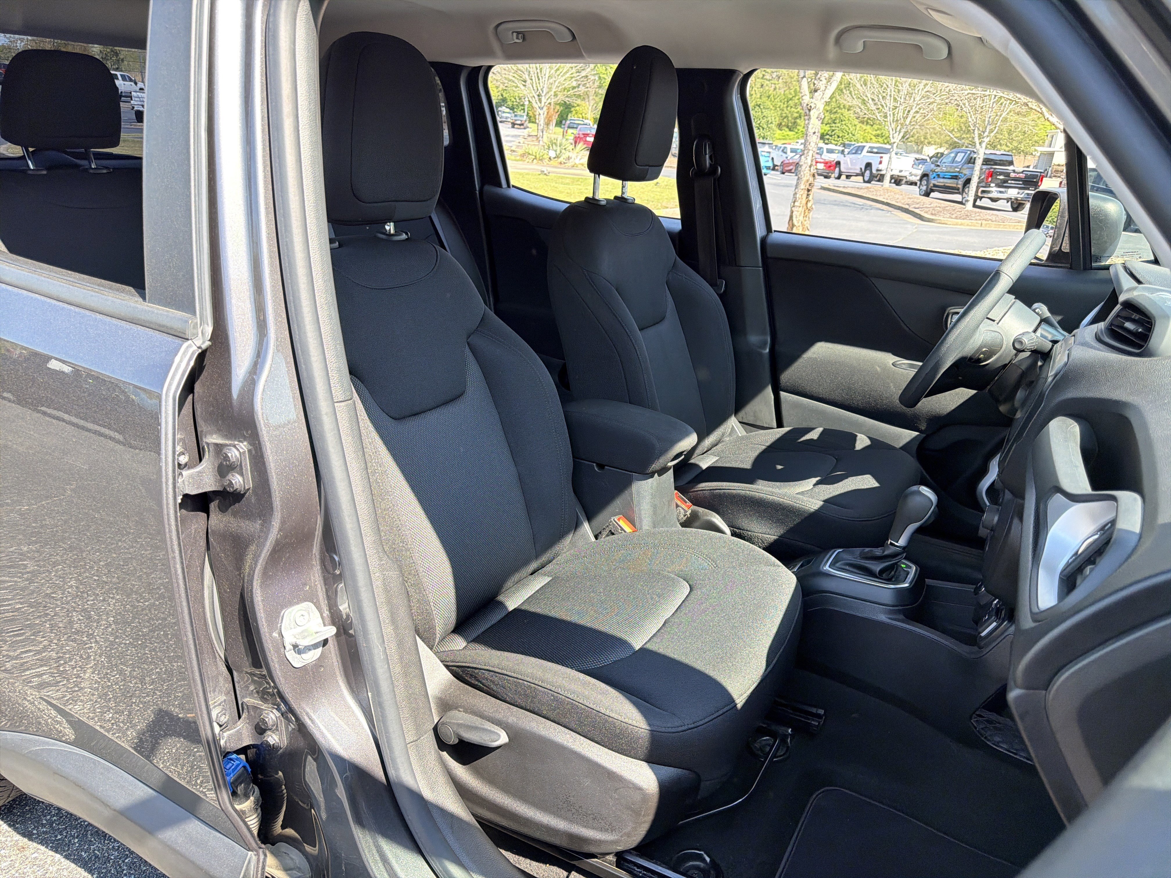 Used 2020 Jeep Renegade Sport w/ UConnect 7.0 Group image 13