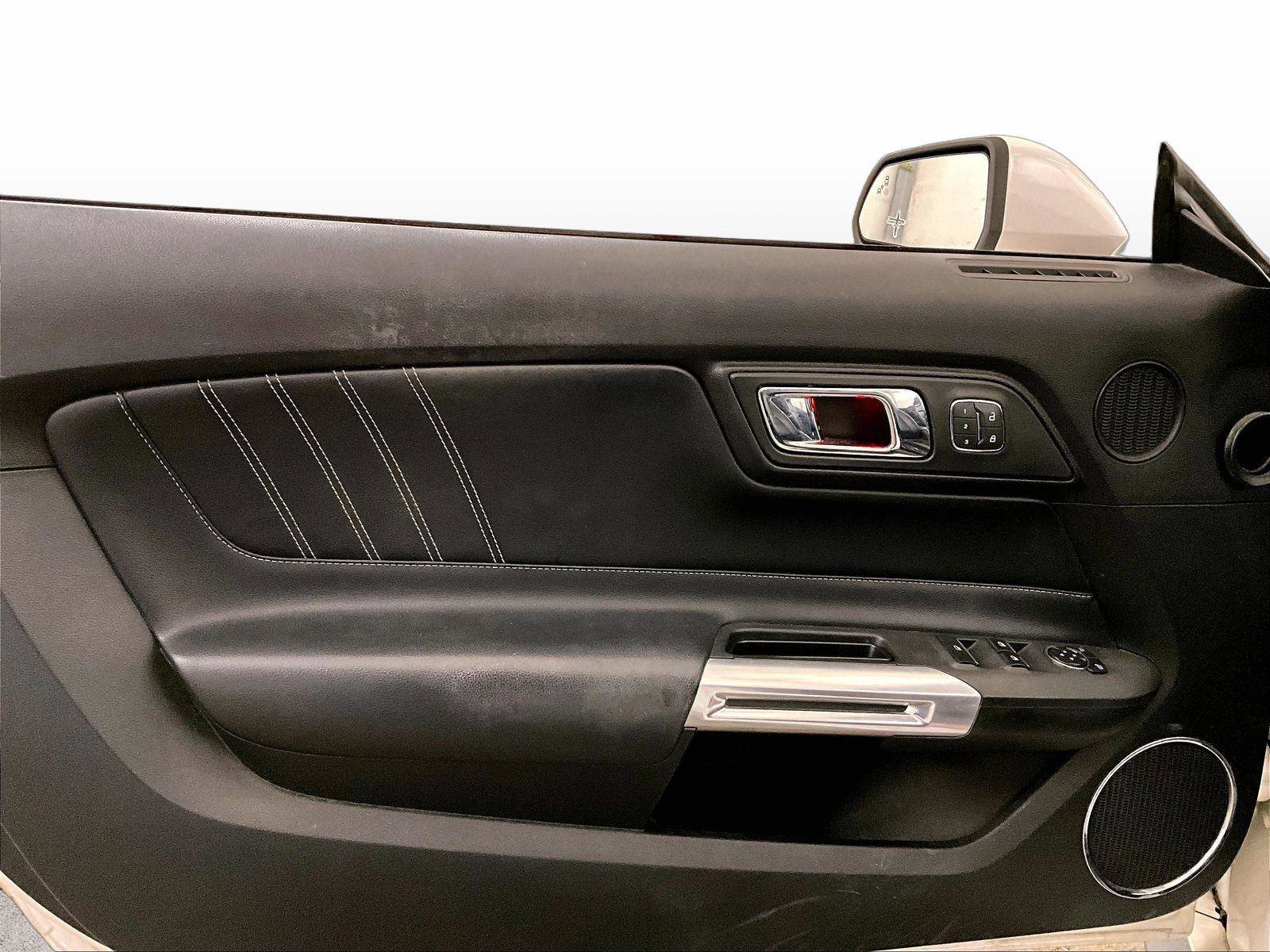 Used 2017 Ford Mustang GT Premium w/ Equipment Group 401A RWD image 22