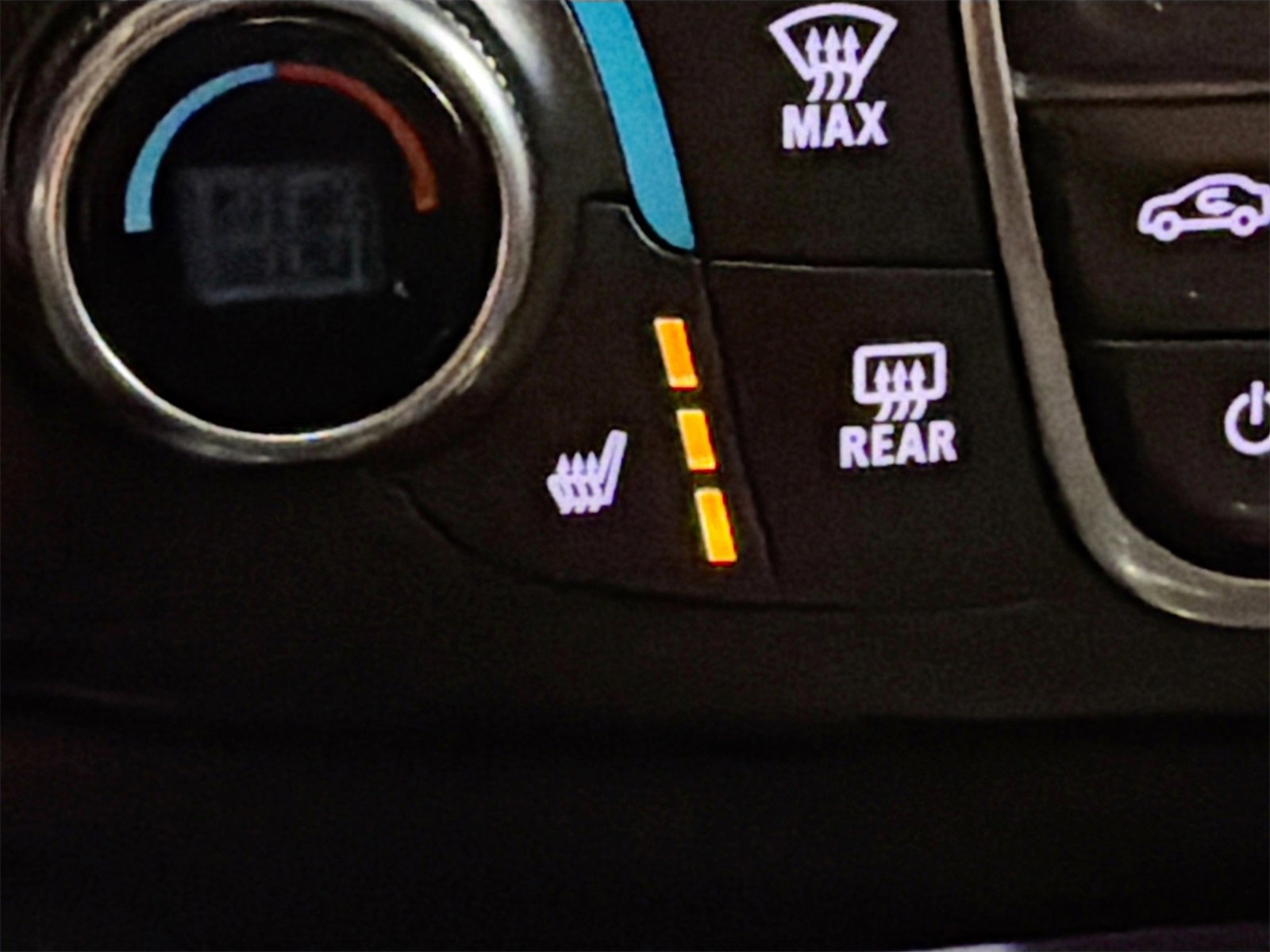 Used 2023 Chevrolet Traverse LT image 21