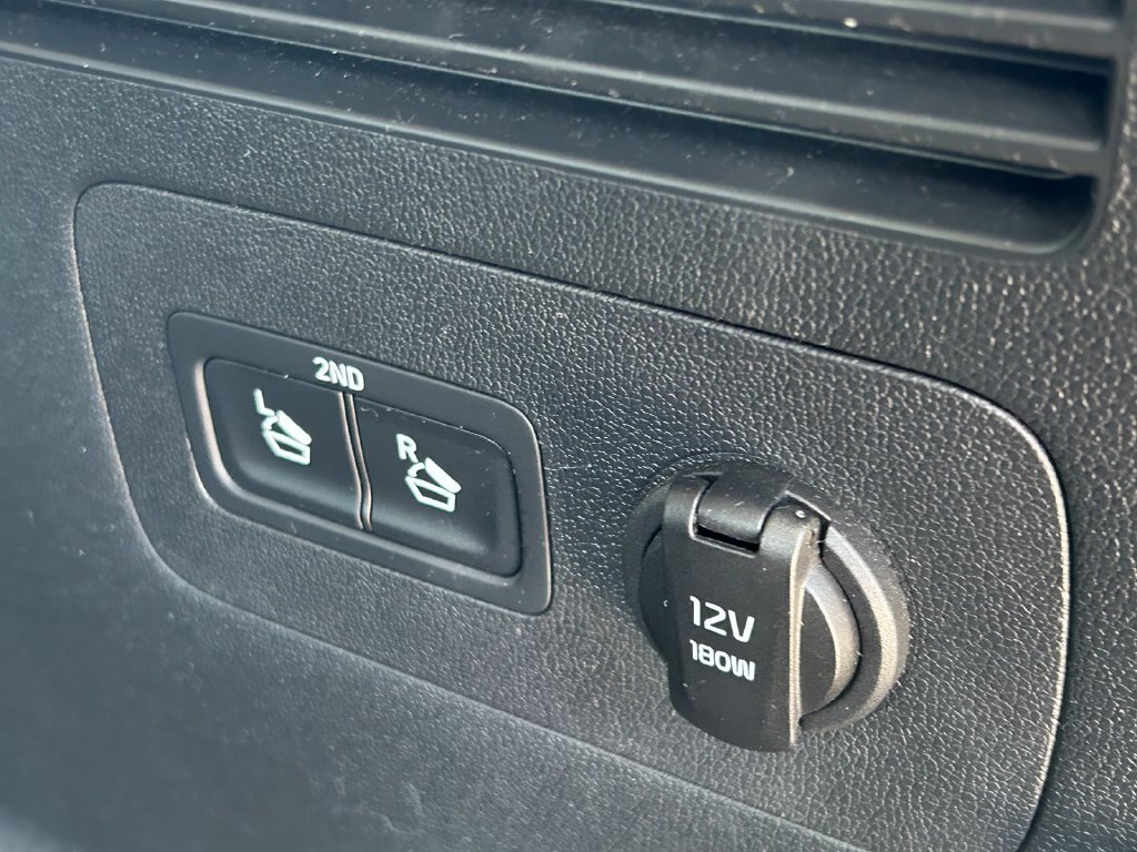Used 2022 Kia Sorento S FWD image 13
