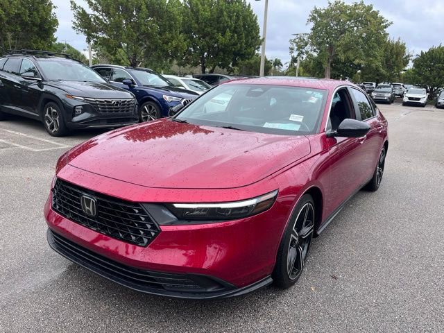 Used 2023 Honda Accord Sport image 2