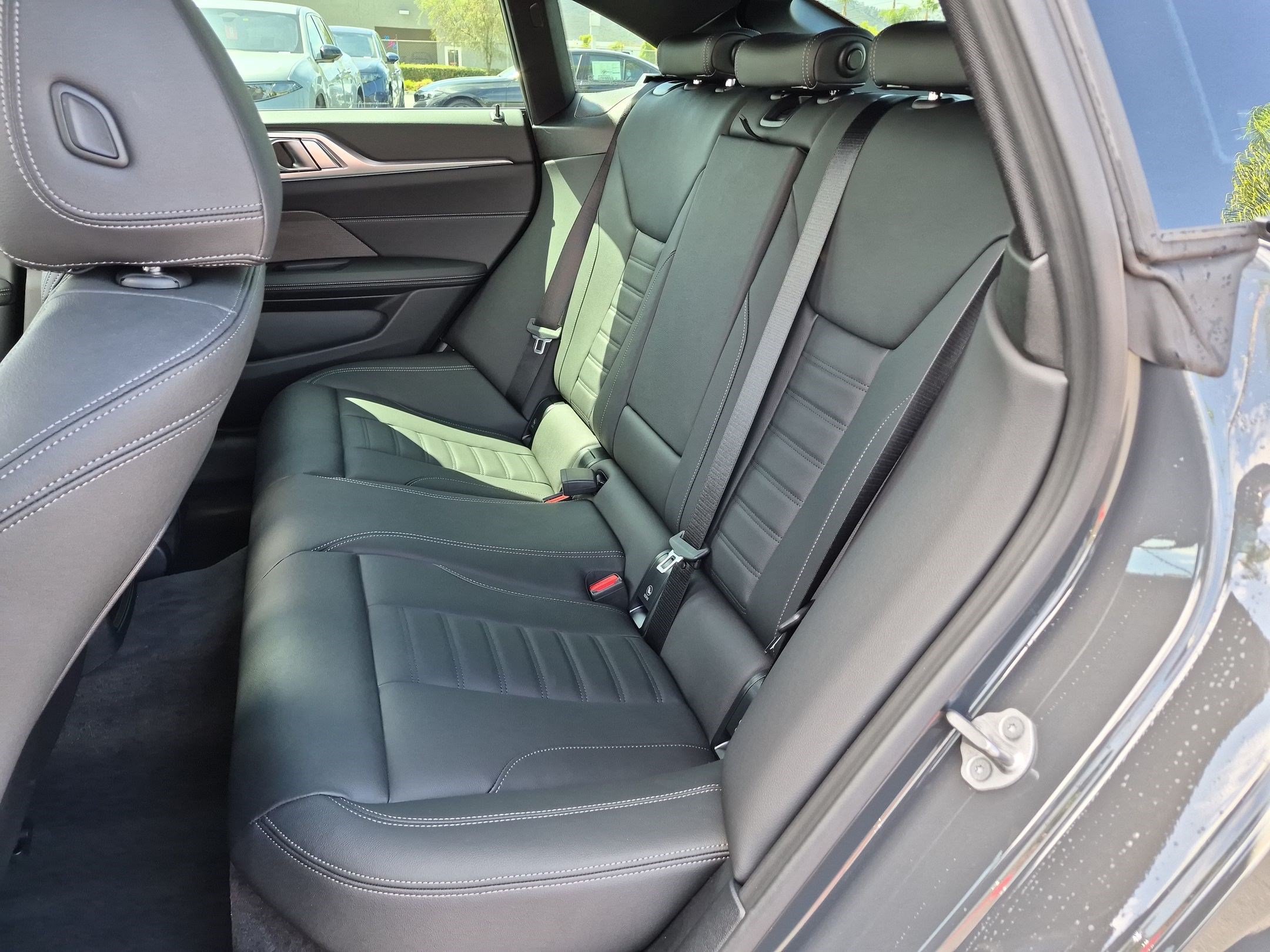 Used 2025 BMW i4 xDrive40i w/ M Sport Package AWD/4WD image 31